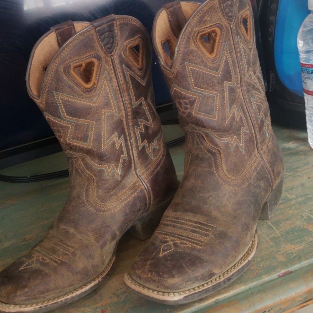 Ariat square toe boots